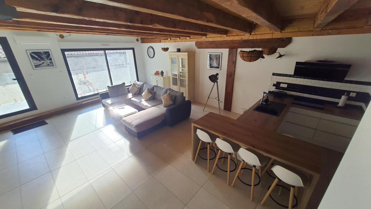 Beau T4 Au Coeur Du Centre Ville Narbonne Dış mekan fotoğraf